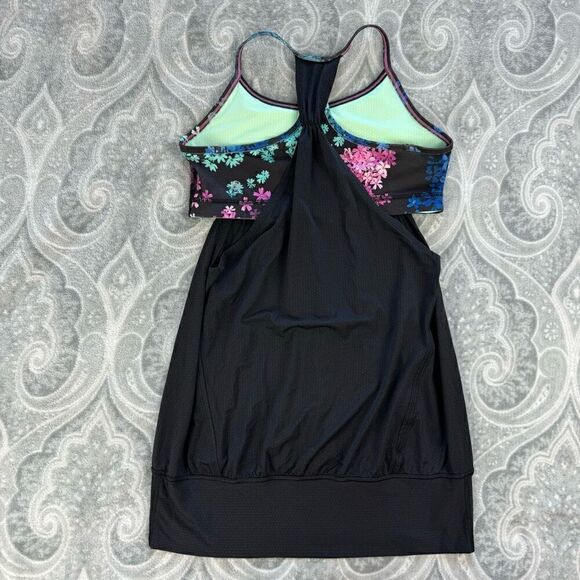 Womens Lululemon No Limits Tank - Picture 4 of 6